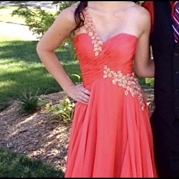 Sherri Hills Prom/Homecoming/bridesmaid dress - Picture 5 of 10